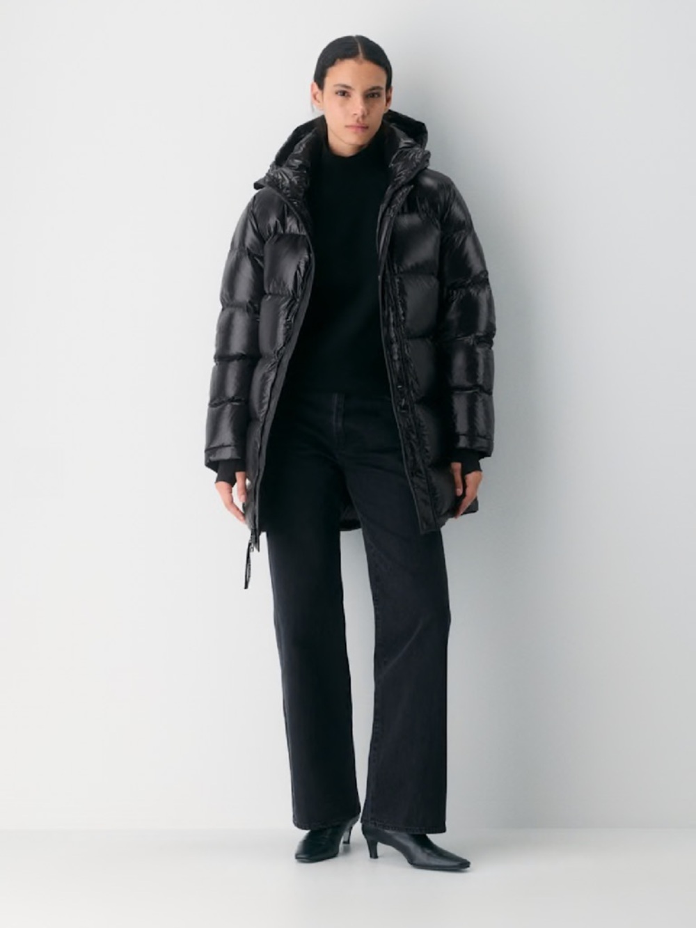 Aritzia Super Puff Mid Hi Gloss Black - Picture 12 of 16